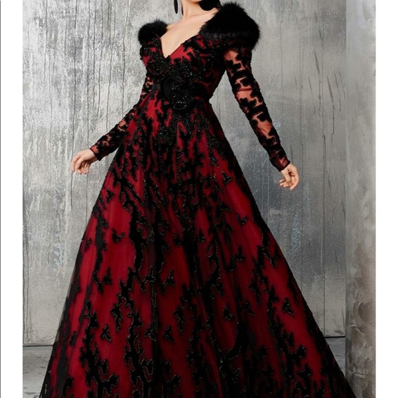 FOUAD SARKIS COUTURE GOWN! - Picture 5 of 8